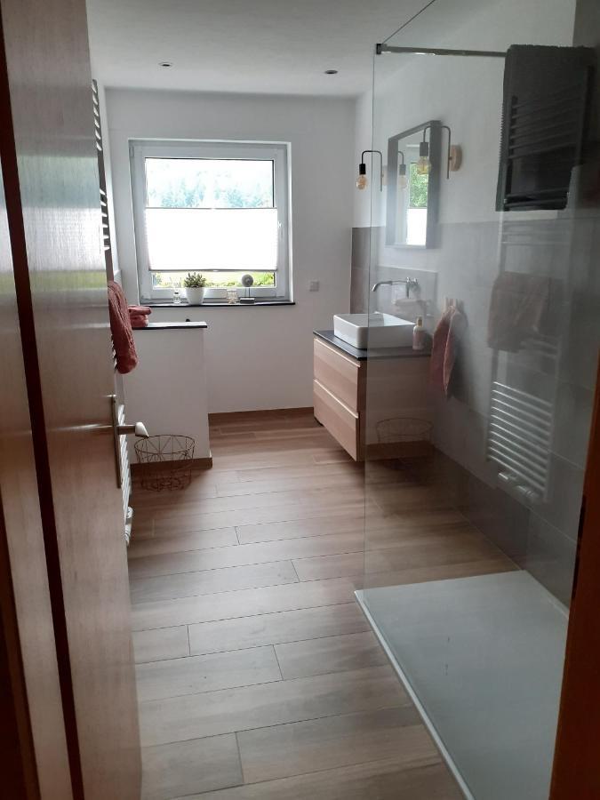Moderne Familienfreundliche Wohnung Am Waldrand Von Pruem Mit Terrasse Ngoại thất bức ảnh